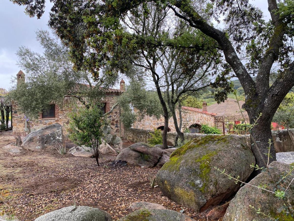 Casas Rurales Monasterio De Rocamador Almendral Exterior photo